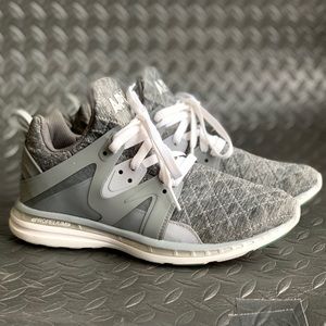 APL Ascend quilted grey Sneaker EUC
